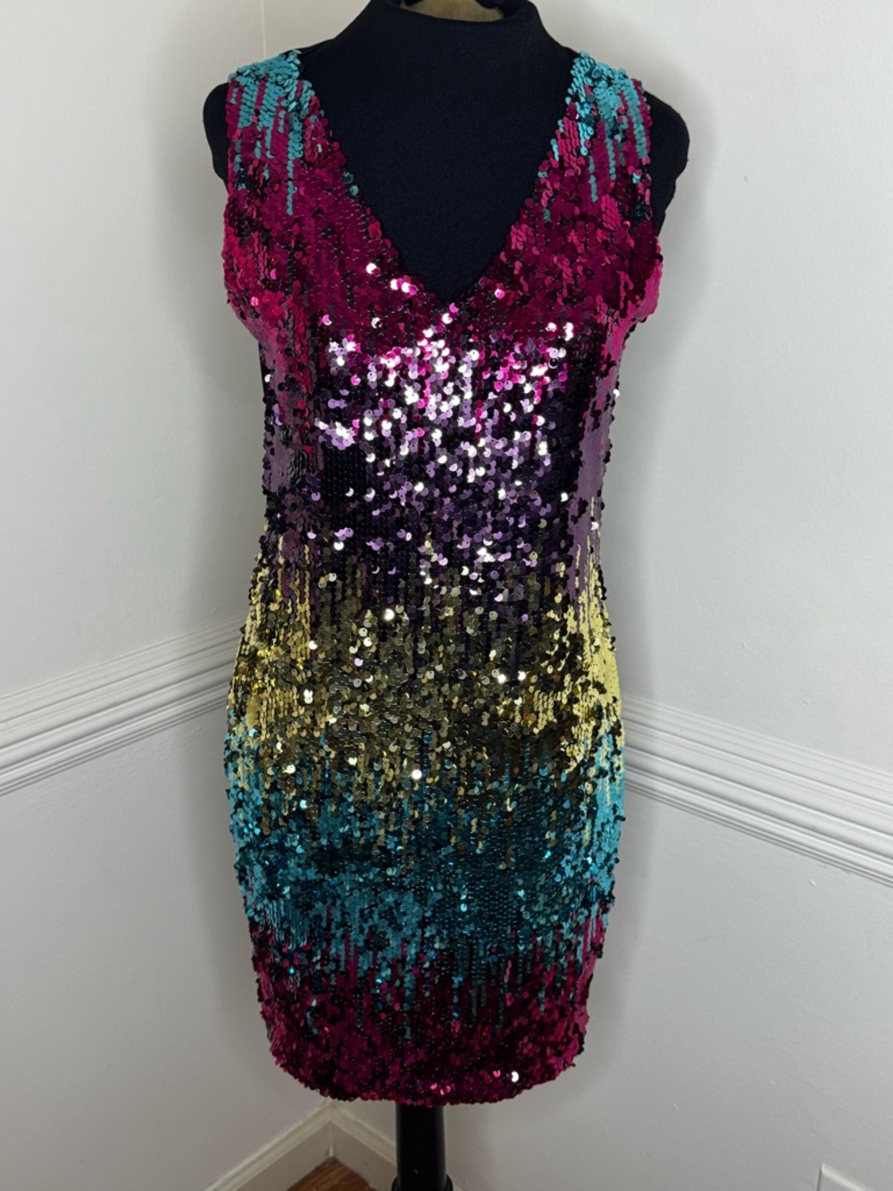 Party Time Multicolor Sequin V-Neck Party Dress